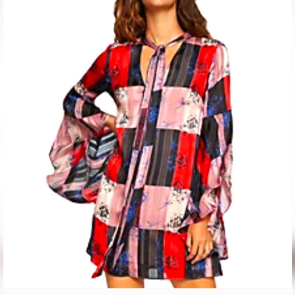 Bcbgeneration Flutter Sleeve Flowy Chiffon Dress - image 1